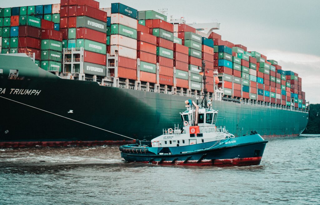 transport de conteneurs par bateaux